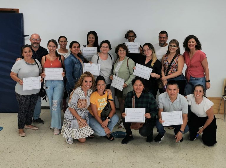 Participantes-en-el-taller-de-personas-cuidadoras