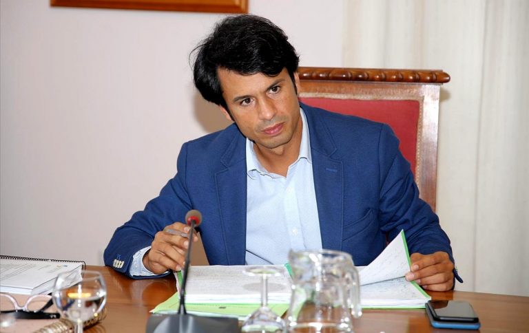 B0E7E89E-2D3B-41C2-A303-A6B6CA441ECC