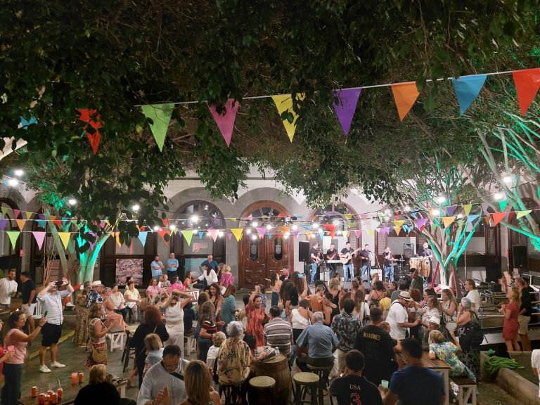 Los-Ventorrillos.-La-Recova-se-reabre-con-este-ambiente-durante-las-Fiestas-de-San-Gines