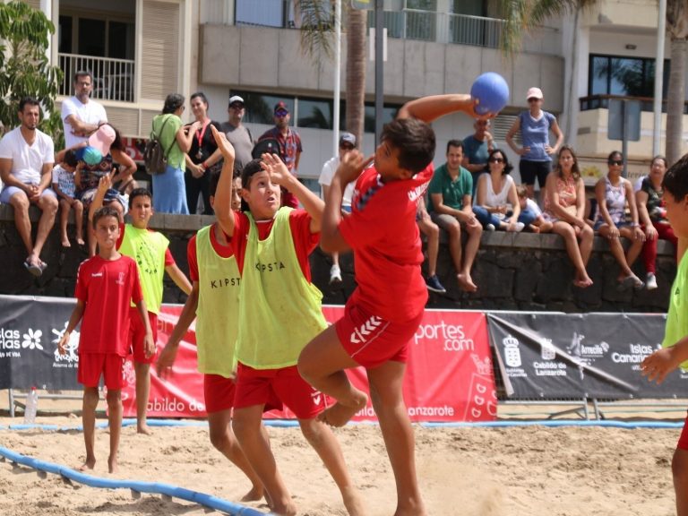 TORNEO-BALONMANO-PLAYA-CIUDAD-DE-ARRECIFE-1