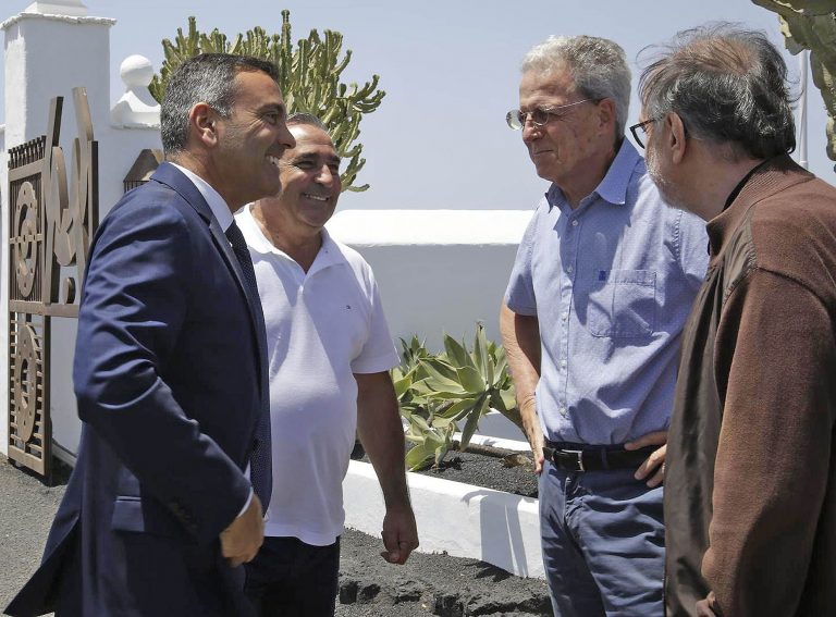 VISITA-CABILDO-LANZAROTE-A-FCM-2