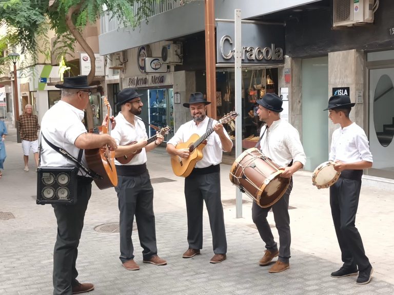 Dinamizacion-comercial-del-centro-de-Arrecife-impulsada-por-la-Concejalia-de-Comercio-y-Turismo