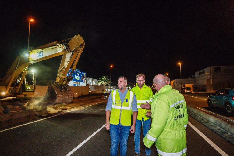 El-vicepresidente-Jacobo-Medina-en-la-eliminacion-de-la-mediana-2