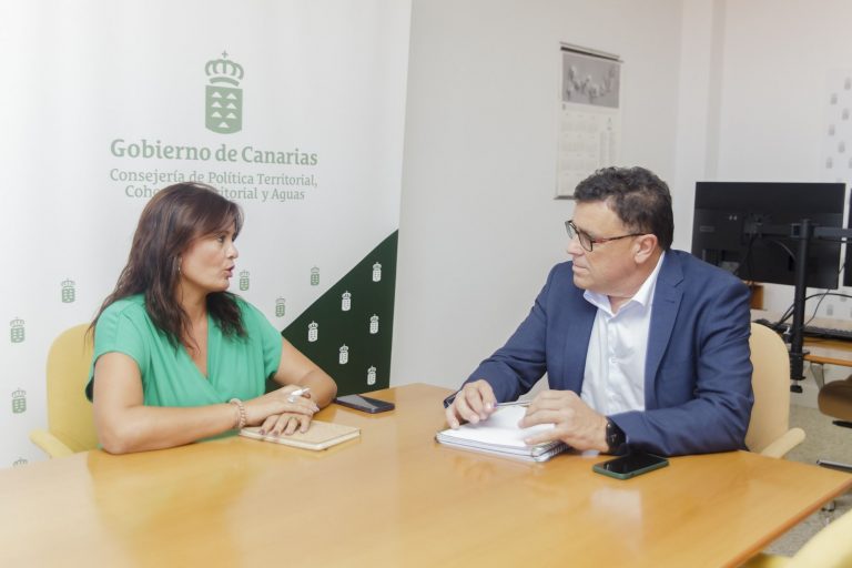 Reunion-Olivia-Consejero-GC-Politica-Territorial-Aguas-20_11_2023-web-1