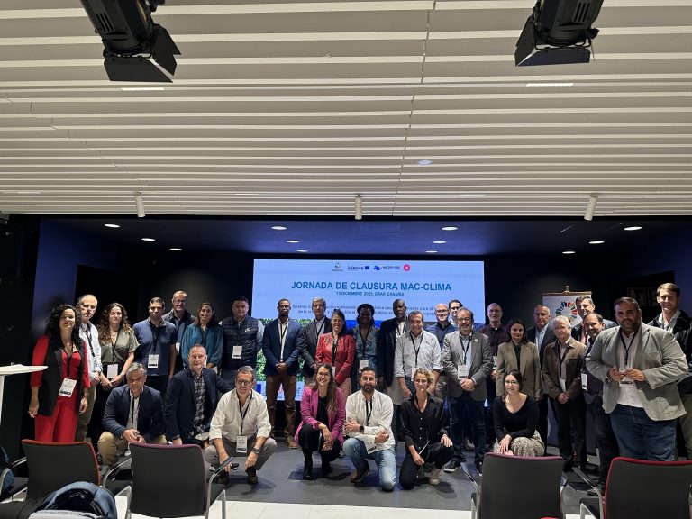 Participantes-en-jornada-clausura-Mac-Clima