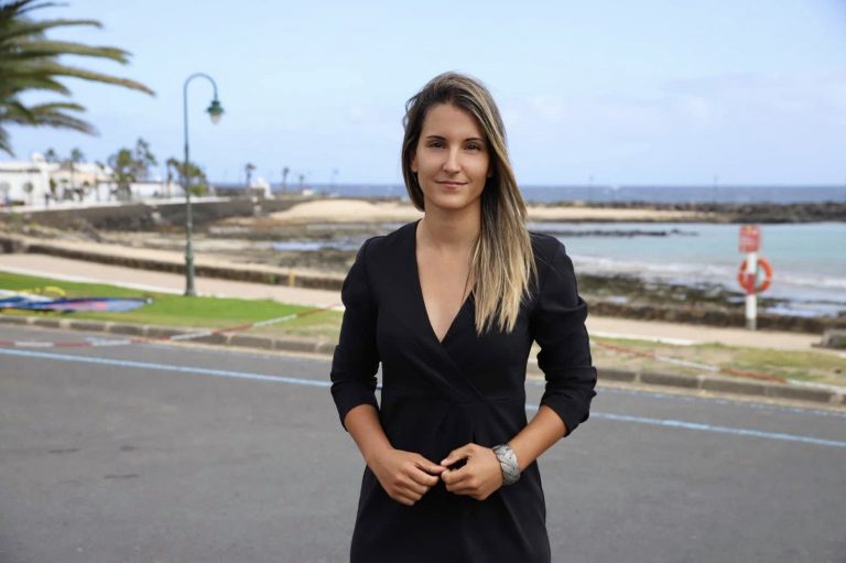 4C6D9F44-F70B-4A59-BC18-049BB005CFDD