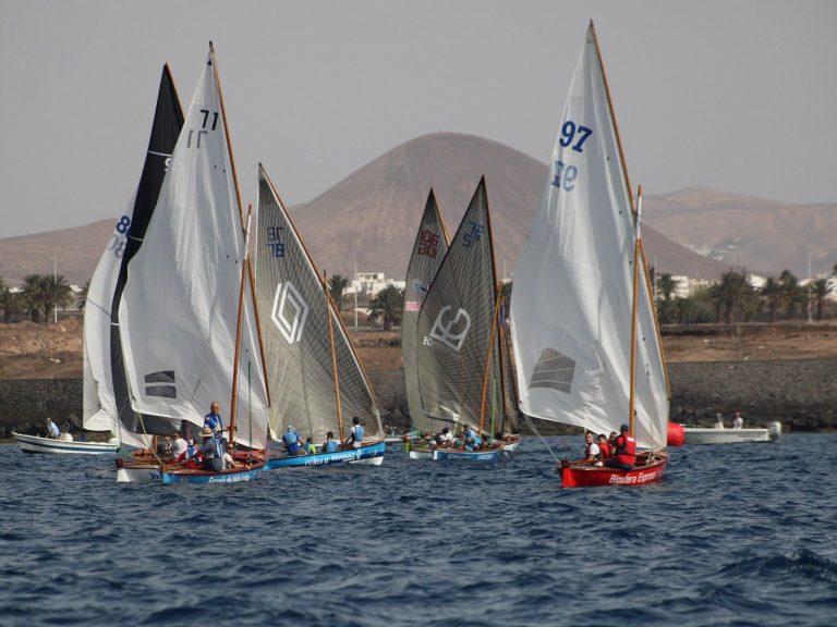 ENTREGA TROFEOS BARQUILLOS VELA LATINA (2)