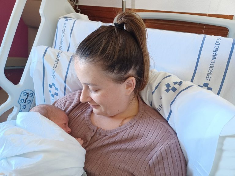 Imagen-del-segundo-bebe-nacido-en-Canarias-en-2024-2