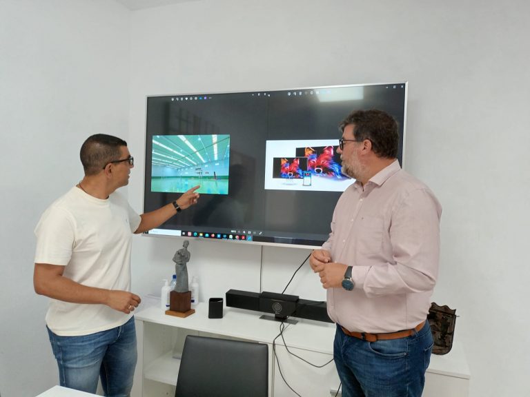 Instalacion-pantalla-led-San-Bartolome