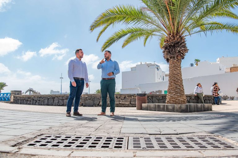 El vicepresidente junto al alcalde en el Charco de San Ginés