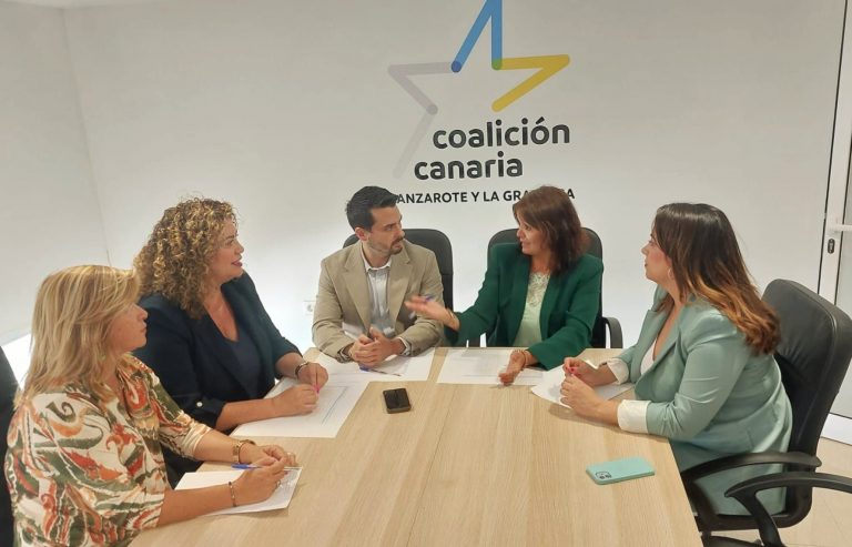 REUNION-TRANSPORTE-SANITARIO-NO-URGENTE-LA-GRACIOSA