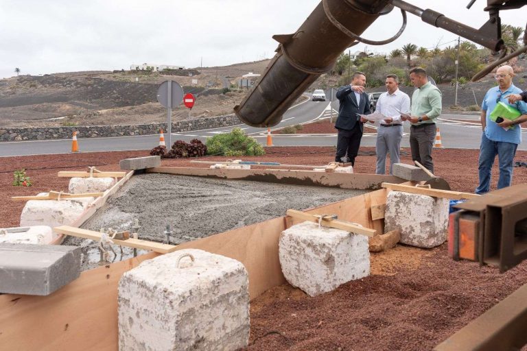 El vicepresidente en la rotonda de Uga (2)