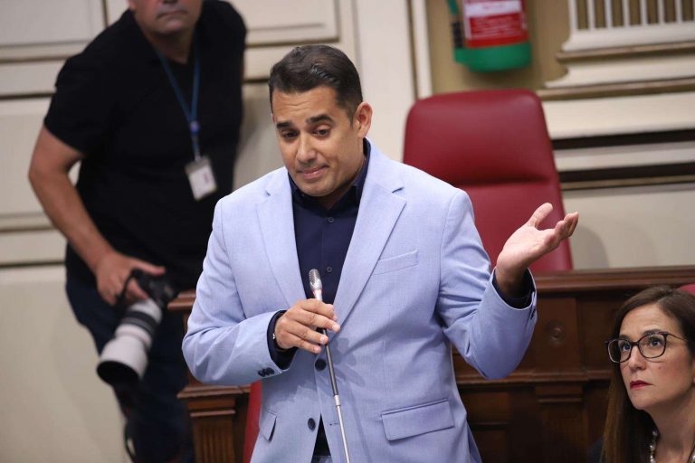 Yone? Caraballo pregunta a la consejera de sanidad