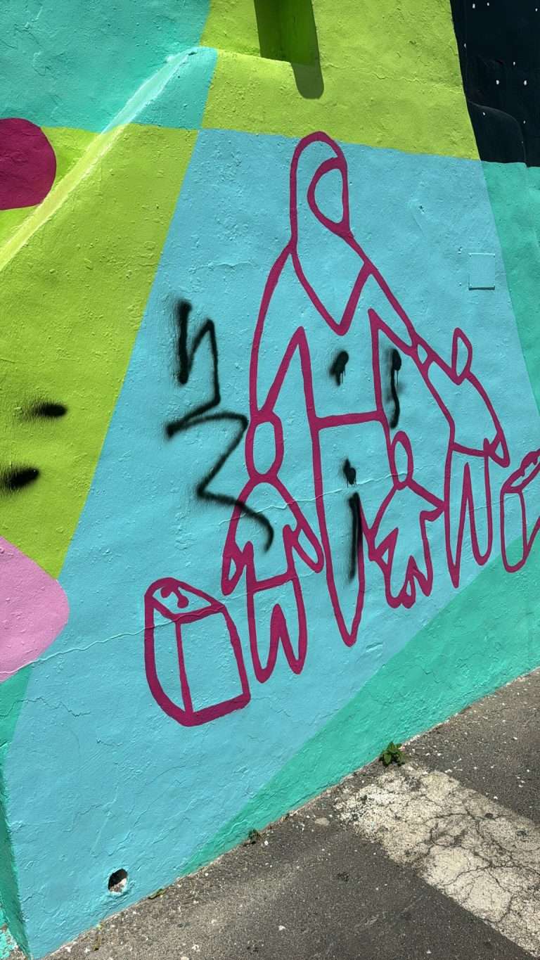 mural Conecta Tías, pintada