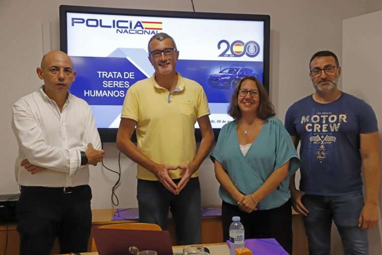 Charla El negocio de la violencia sexual sobre las mujeres (2)