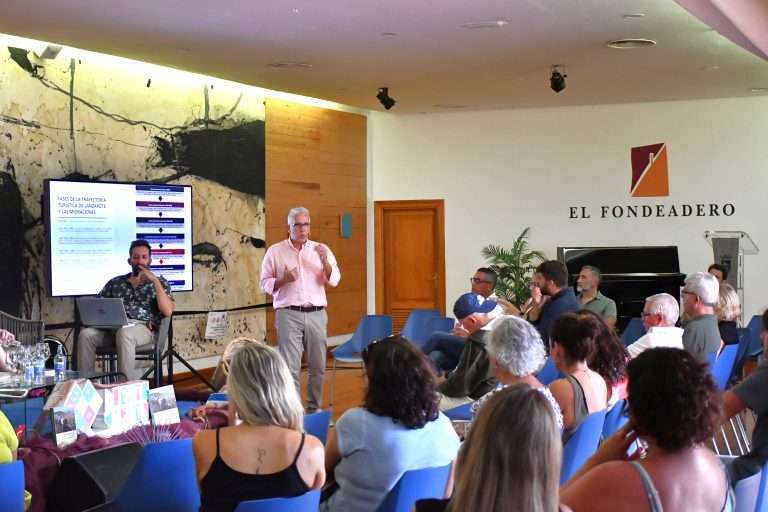 Hablemos de Turismo - Puerto del Carmen (12)