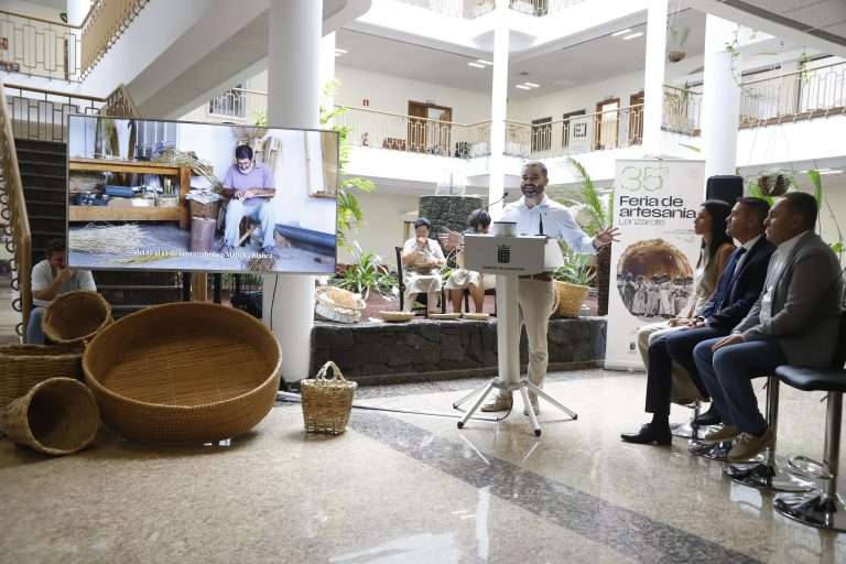 PRESENTACIÓN 35ª FERIA DE ARTESANÍA LANZAROTE (18)