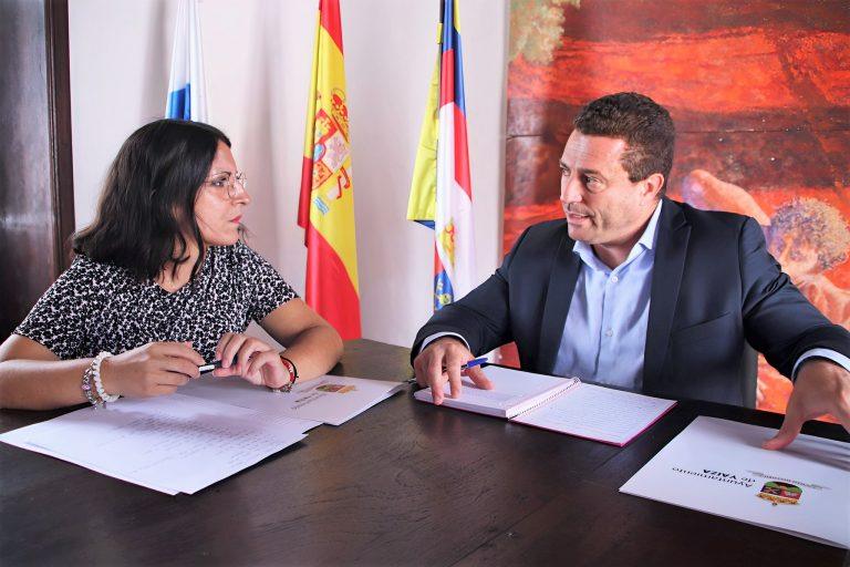 El alcalde y la concejala de Urbanismo