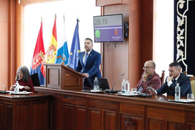 Jacobo Medina en el Debate de Estado de la Isla (1)
