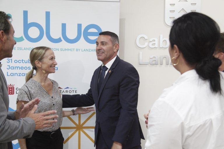 RECEPCIÓN PRESIDENTE A CELINE COUSTEAU 2