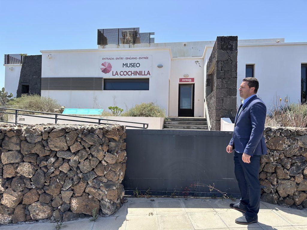 Óscar Noda insta al Cabildo a tomar medidas contra la cochinilla mexicana