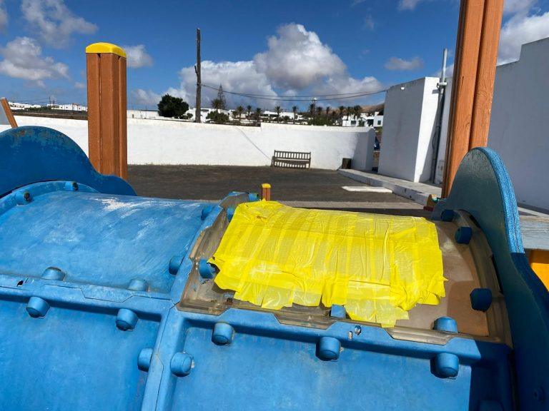 Estado parques infantiles Teguise