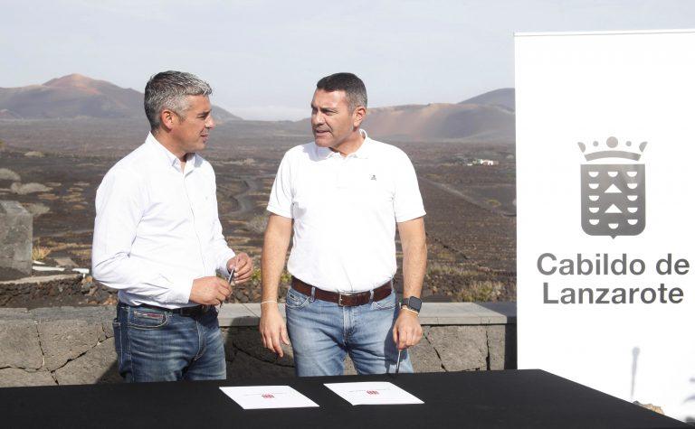 Firma Acuerdo en La Geria (3) (1)