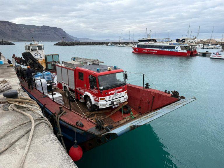 Camion-de-bomberos-en-La-Graciosa-3