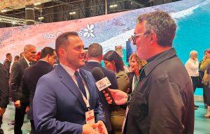 Yonathan de León y Paco Robayna, en FITUR 2025.
