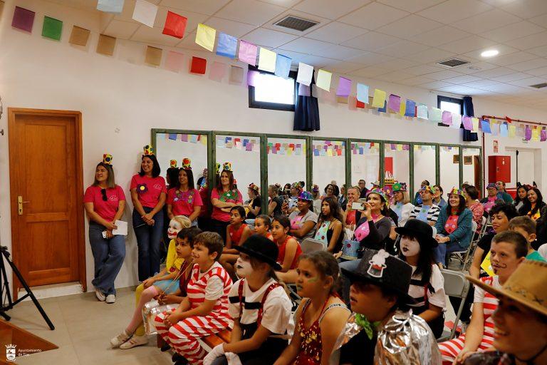 Los pequeños del Plan Corresponsables de Tías celebran una divertida fiesta del Carnaval