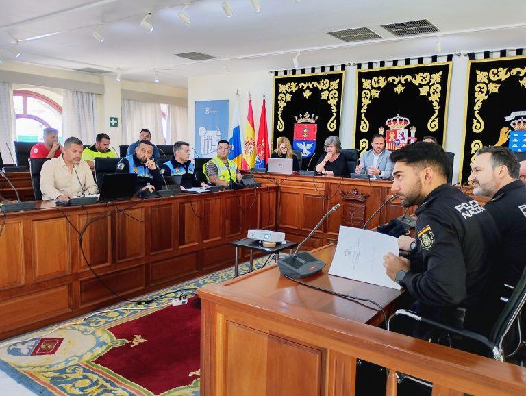 El alcalde de Arrecife, Yonathan de León, presidido la Junta Local de Seguridad, celebrada la pasada semana, para reforzar la seguridad en los carnavales