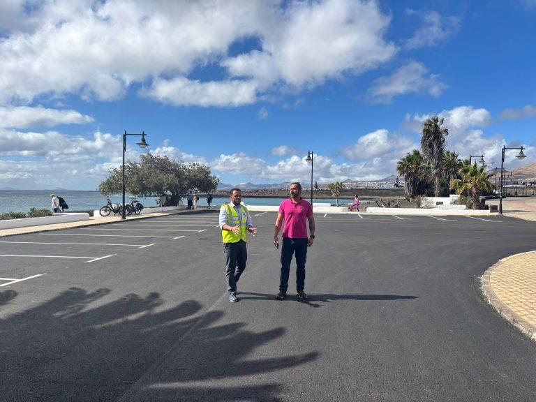 La Concejalía de Obras Públicas de Arrecife, bajo la dirección del alcalde Yonathan de León, ha culminado los trabajos de reasfaltado en los accesos a El Cable