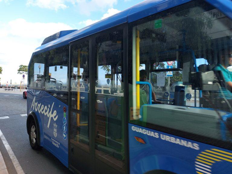 Una de las nuevas guaguas incorporadas por el Ayuntamiento de Arrecife a la flota de Guaguas Urbanas