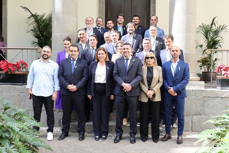 Visita Parlamento de Canarias