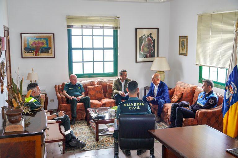 Reunión con la Dirección Insular de la Administración del Estado y cuerpos de seguridad