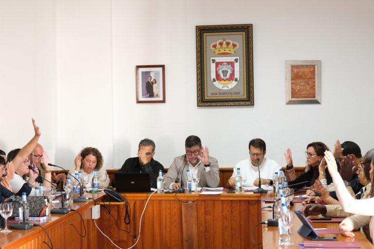 Instante votación pleno Ayuntamiento de San Bartolomé