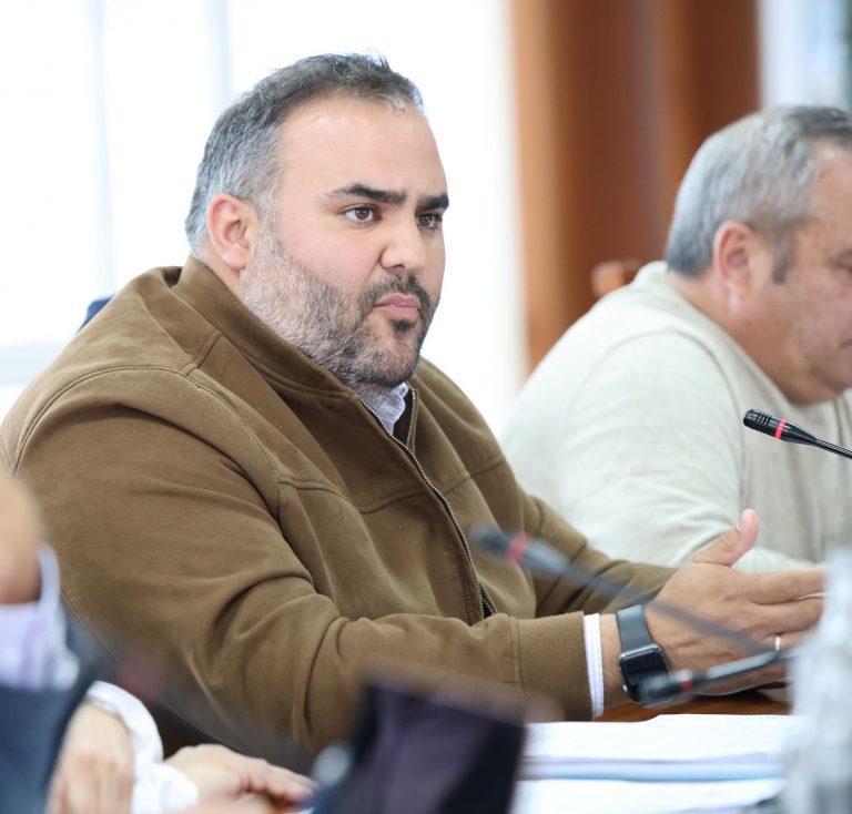 Samuel Martín en el Pleno del Cabildo