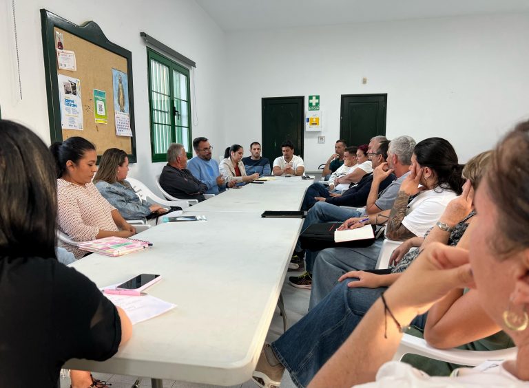 Reunión vecinal en Maneje