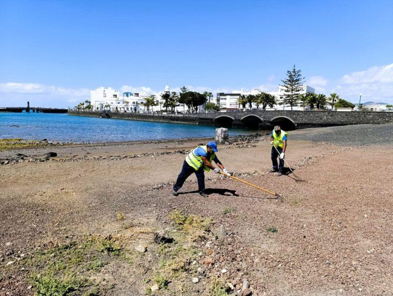 c209dcee-b1d4-45c2-9c4e-5f4188445d3d