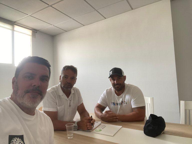 Reunio?n con el Club de Lucha Unio?n Sur Ti?as