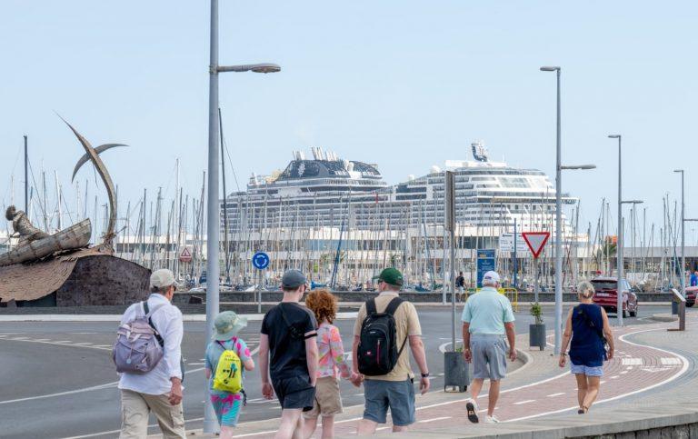 Arrecife recibe esta semana la escala de 7 cruceros turísticos con más de 21