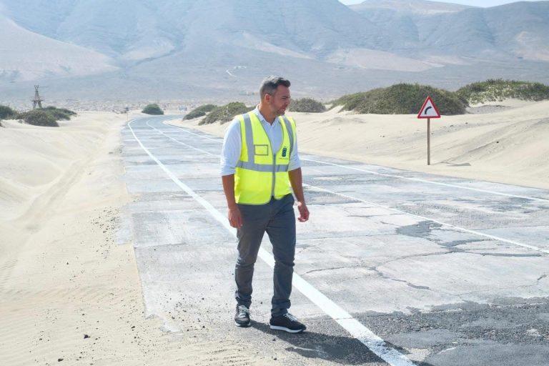 El consejero de Obras Públicas, Jacobo Medina