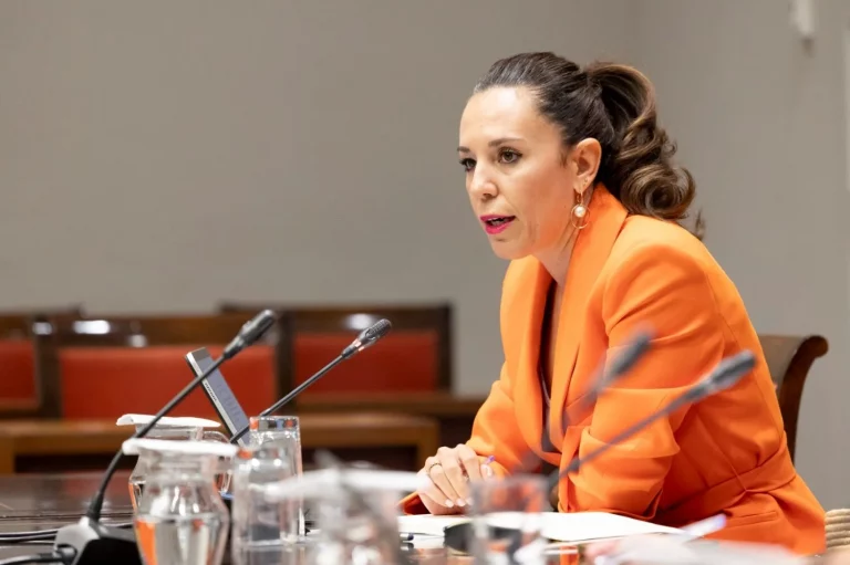 Jessica-de-Leon-1-octubre-2025-comision-parlamentaria