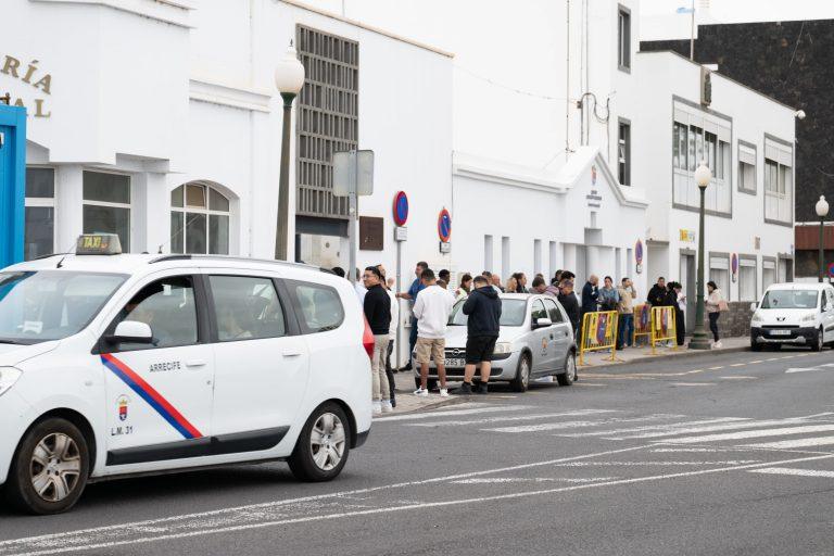Participantes en la primera prueba teórica en esta convocatoria del Ayuntamiento de Arrecife, celebrada el pasado mes de febrero