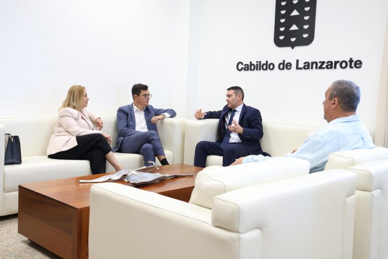 REUNIÓN CONSEJERO DE VIVIENDA (19)