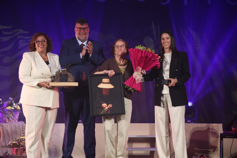 HOMENAJE A MANUELA MARTIN VIERA PLEITERÍA (14)