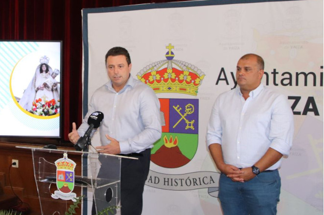 Javier Camacho junto a Óscar Noda