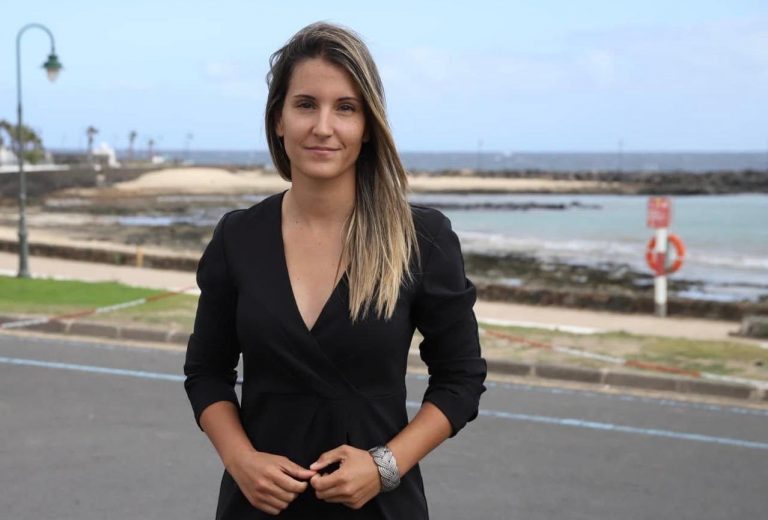 Jenifer Galaìn (PSOE) en Costa Teguise