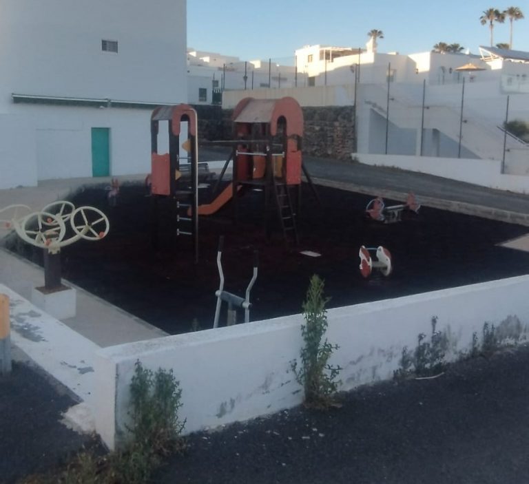 Parques infantiles Tías (7)