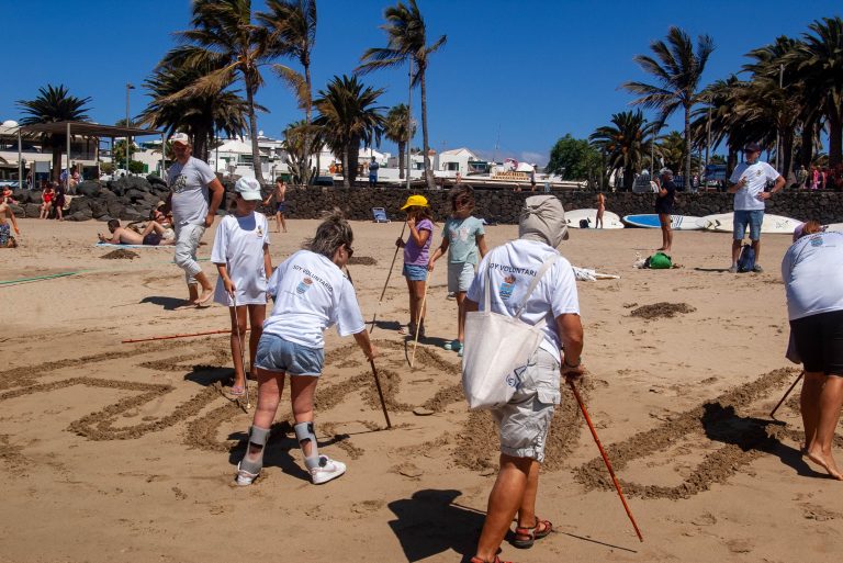 Acciones Costa Teguise (2)